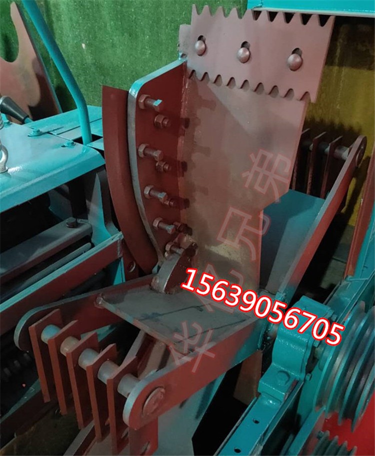 甘肅鍘草機(jī)10噸8噸鍘草機(jī)鍘草揉搓機(jī)多少錢一臺(tái)包郵